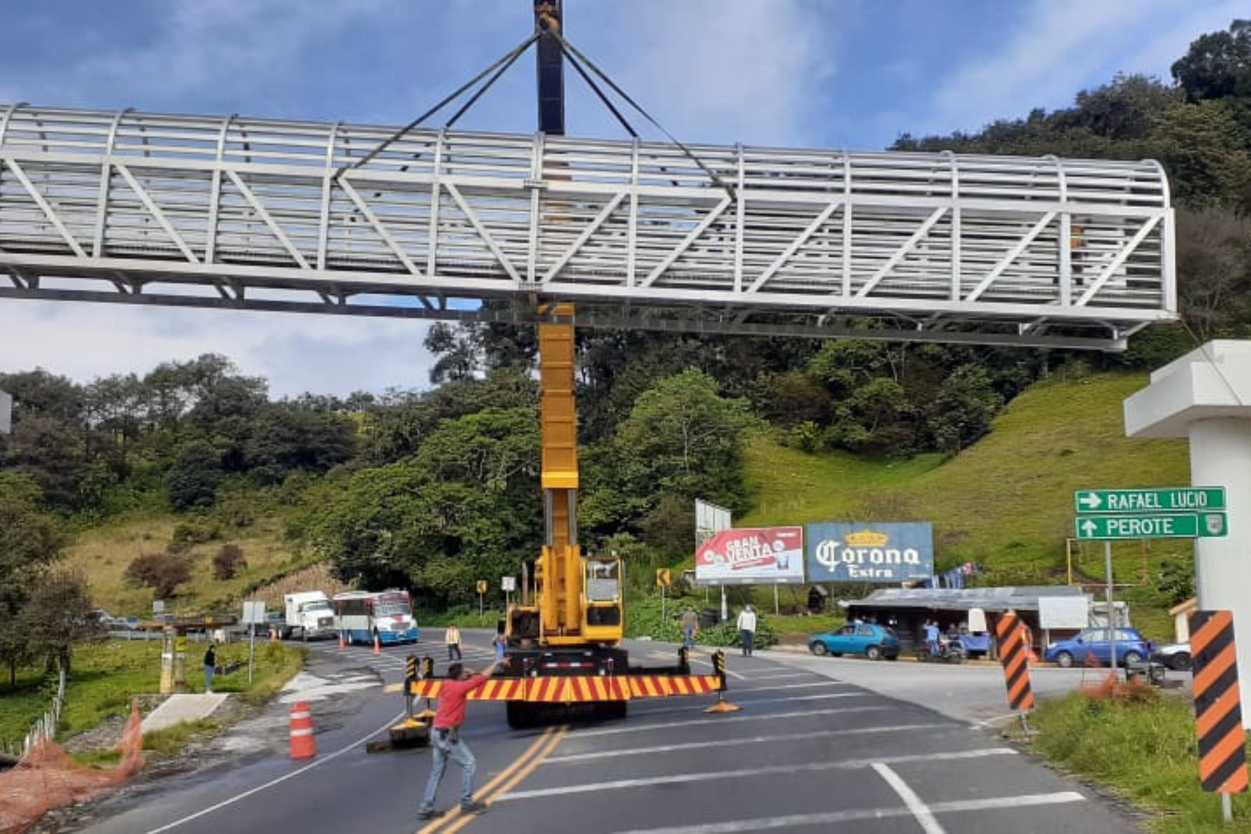 Cotizacion de puentes de aluminio