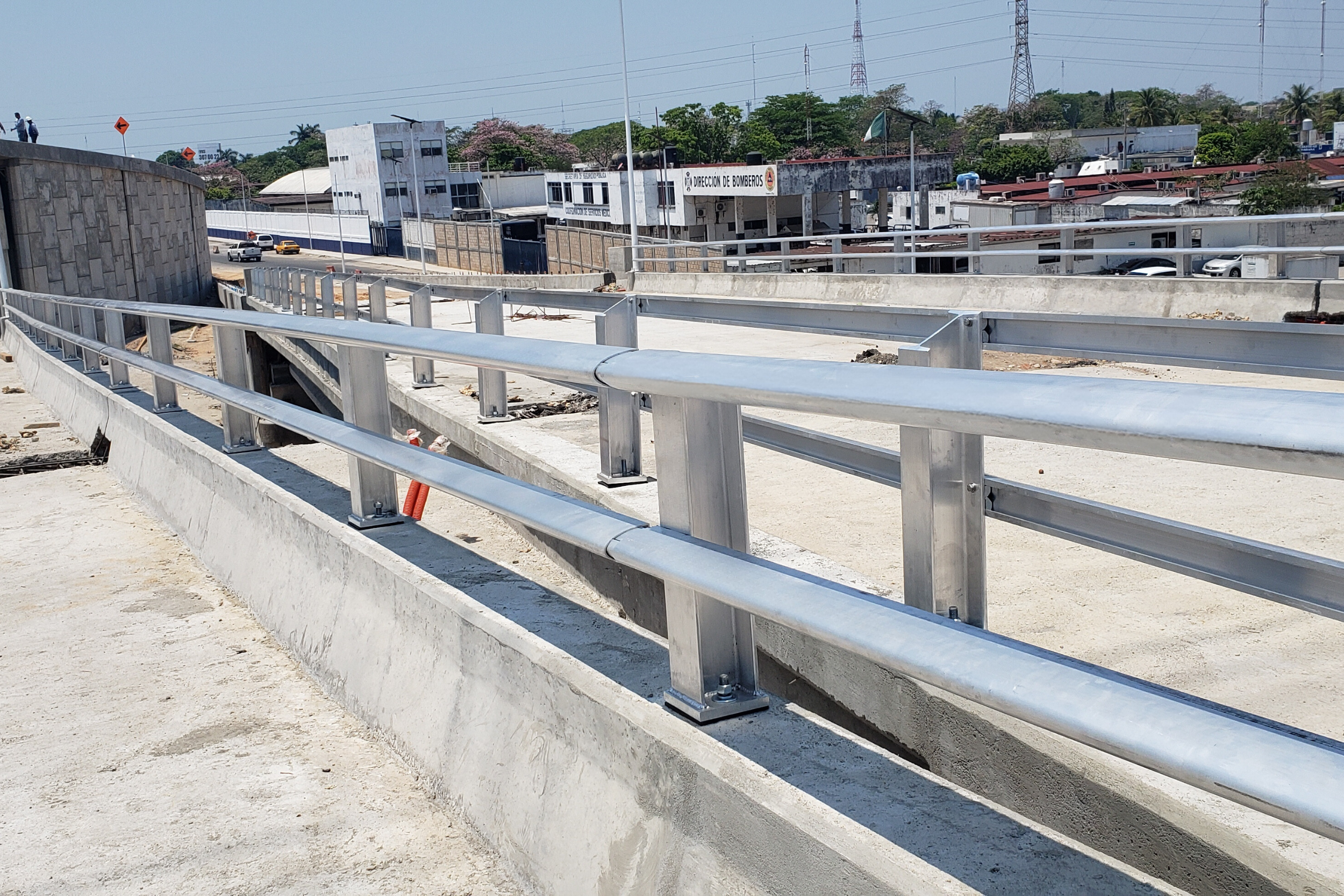 Parapeto modular de aluminio adaptable a cualquier proyecto